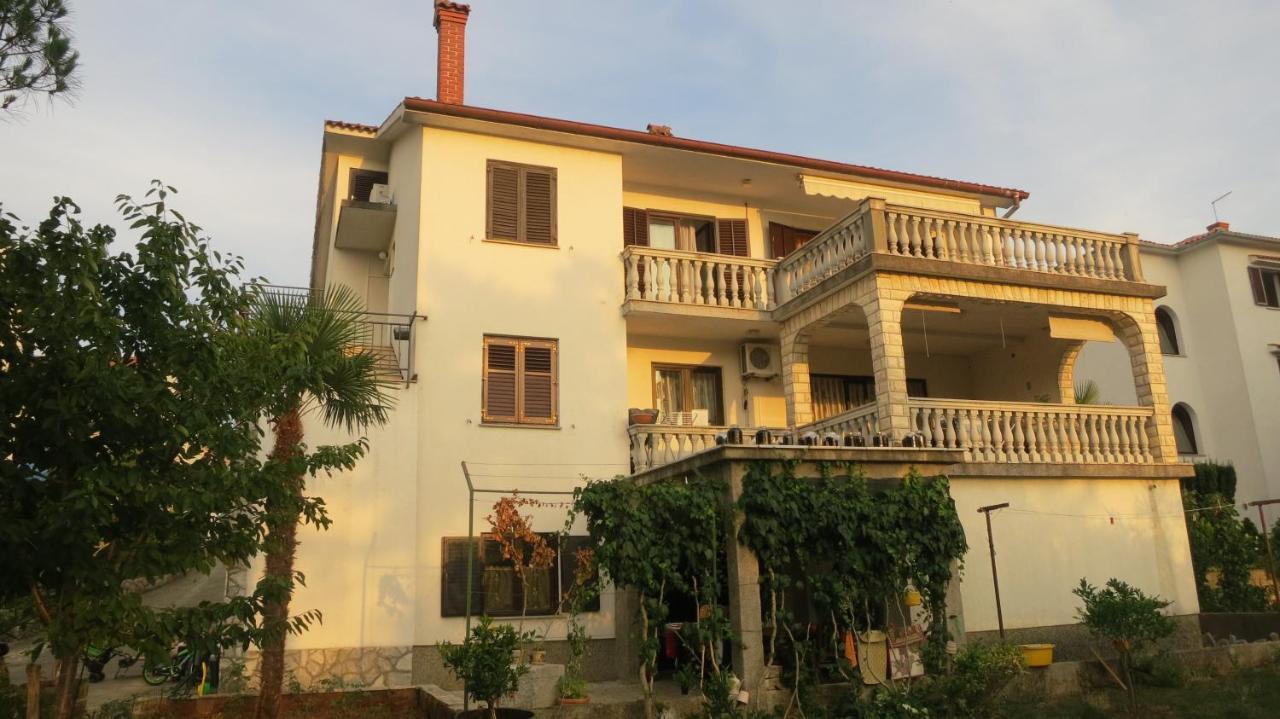 Apartment Josipa Malinska Pokoj fotografie