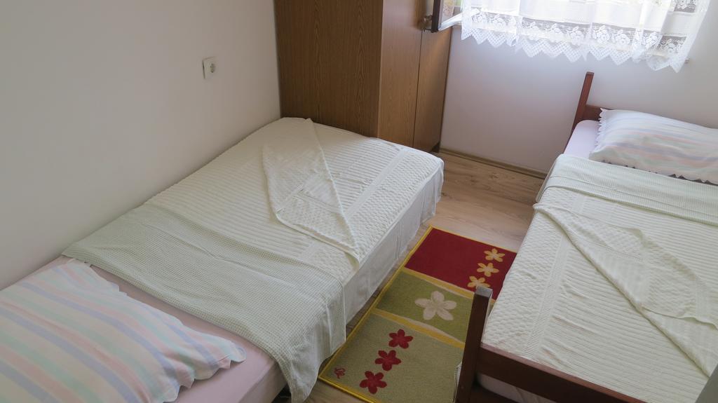 Apartment Josipa Malinska Exteriér fotografie